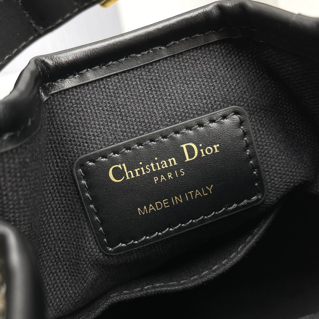 DIO C‚Äôest Handbag (17cm)