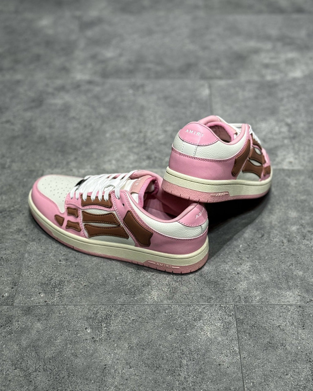 AMR Sneakers