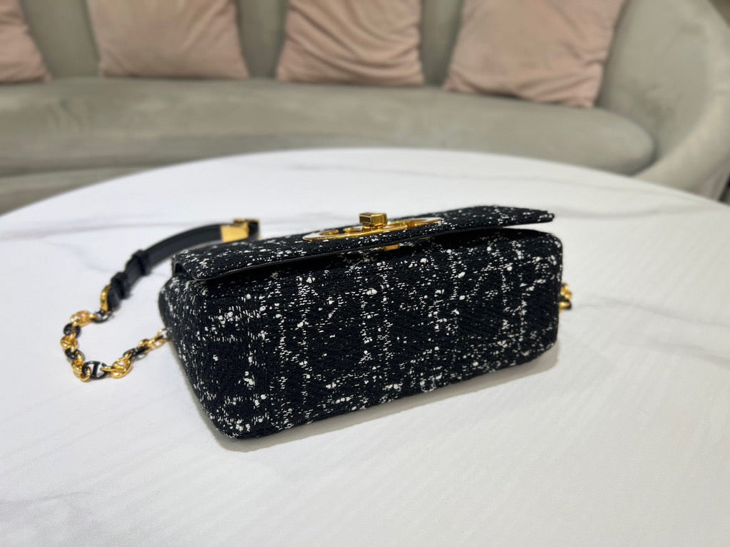 DIO Miss Caro Handbag (17.5cm)