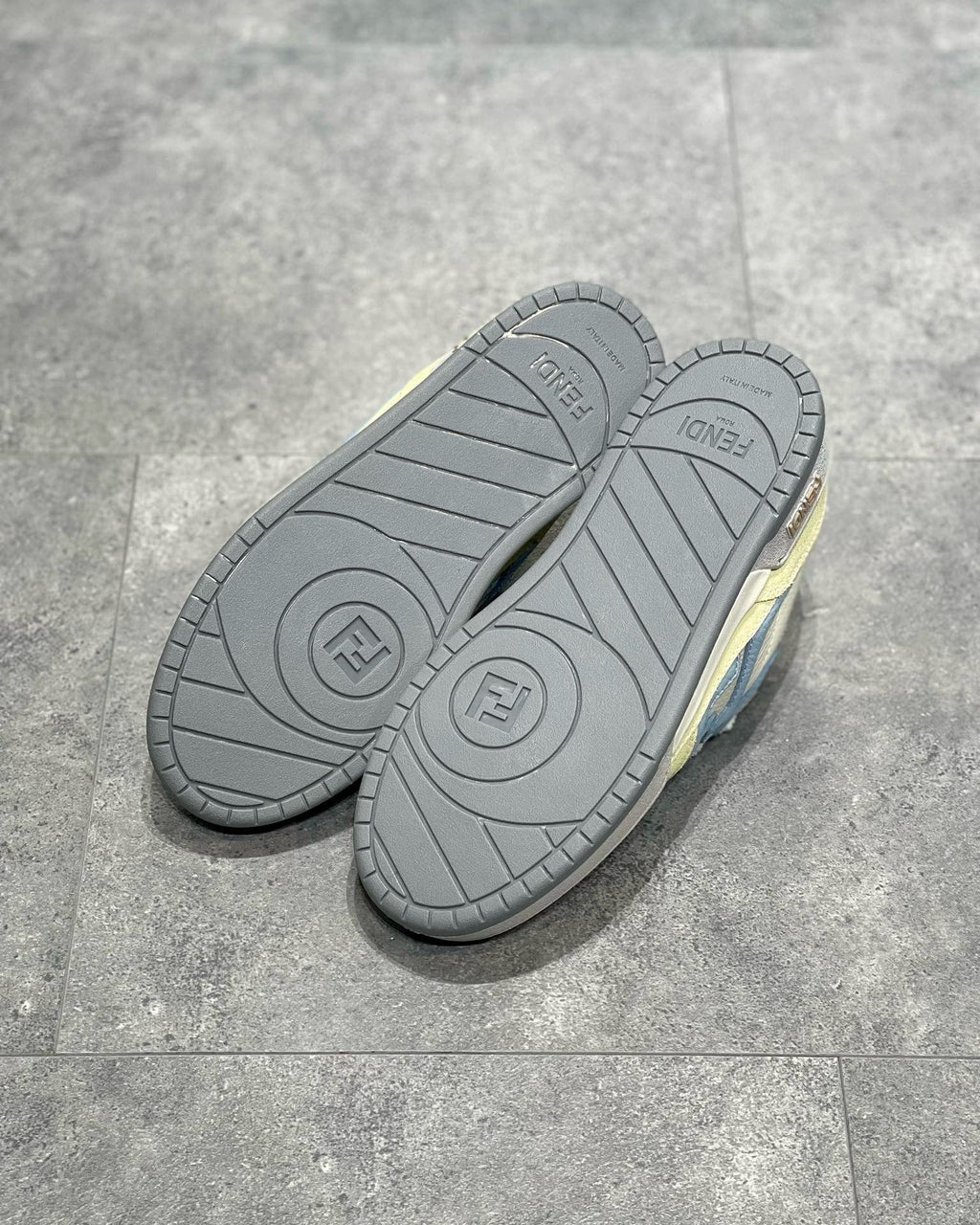 FEN Sneakers