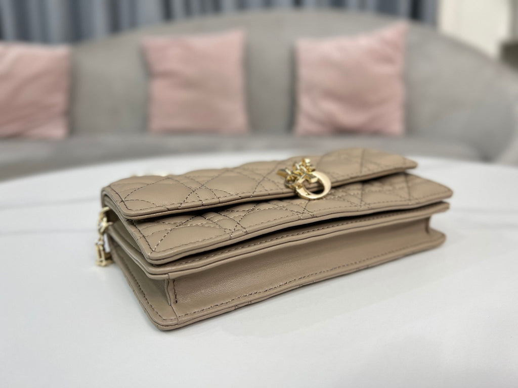 DIO Miss DIO Handbag (21cm)