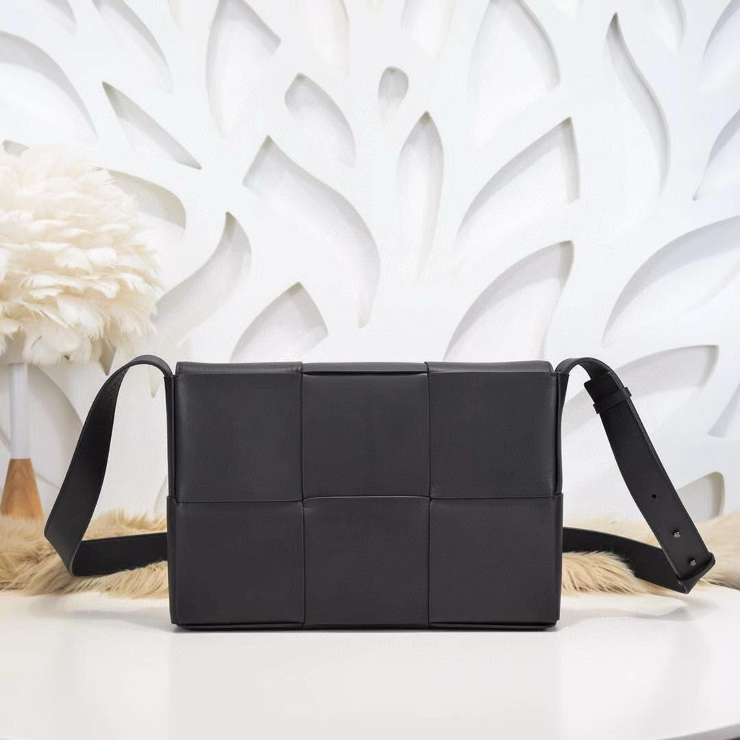 BV BAG 30*20*6
