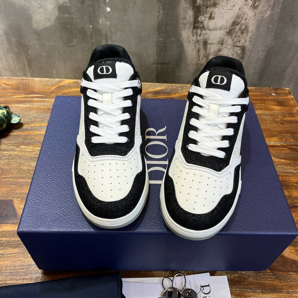 DIO Sneakers