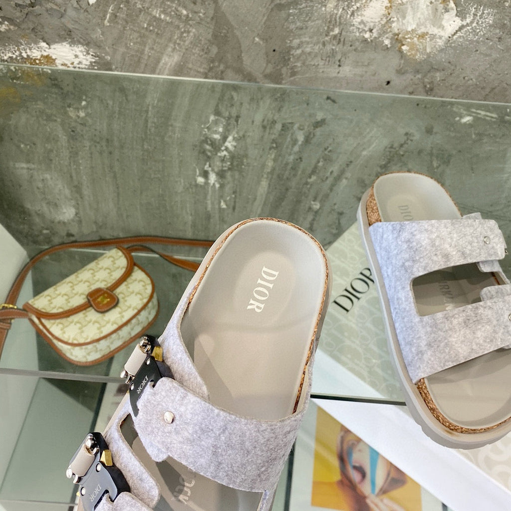 DIO Sandals