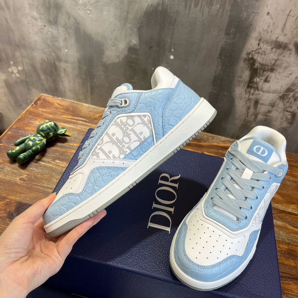DIO Sneakers
