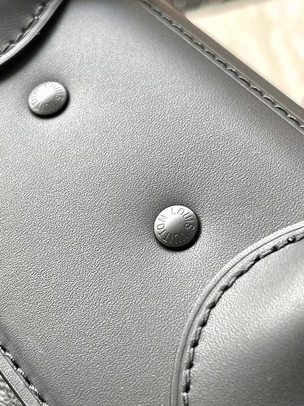 1V Steamer Bag M46953