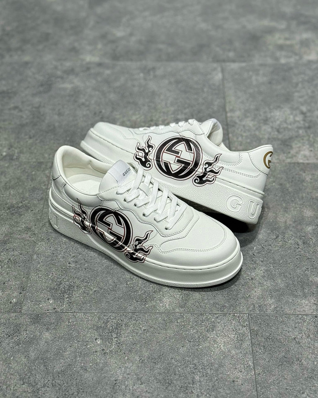 GUC Sneakers