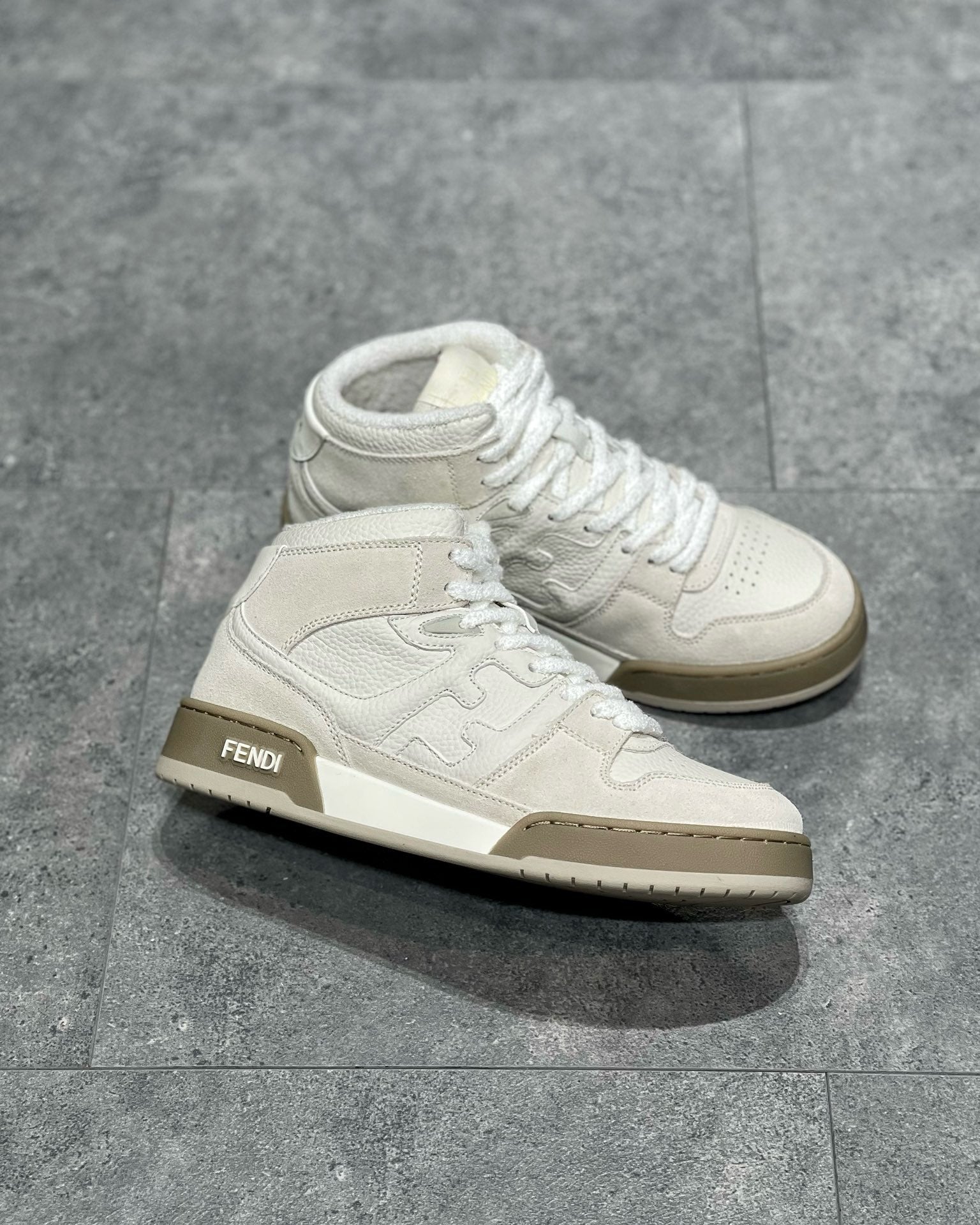FEN Sneakers