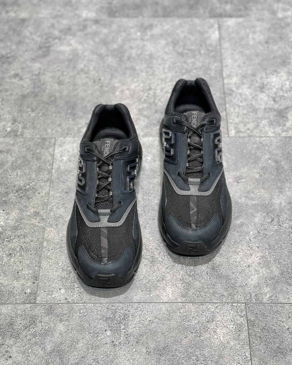 FEN Sneakers