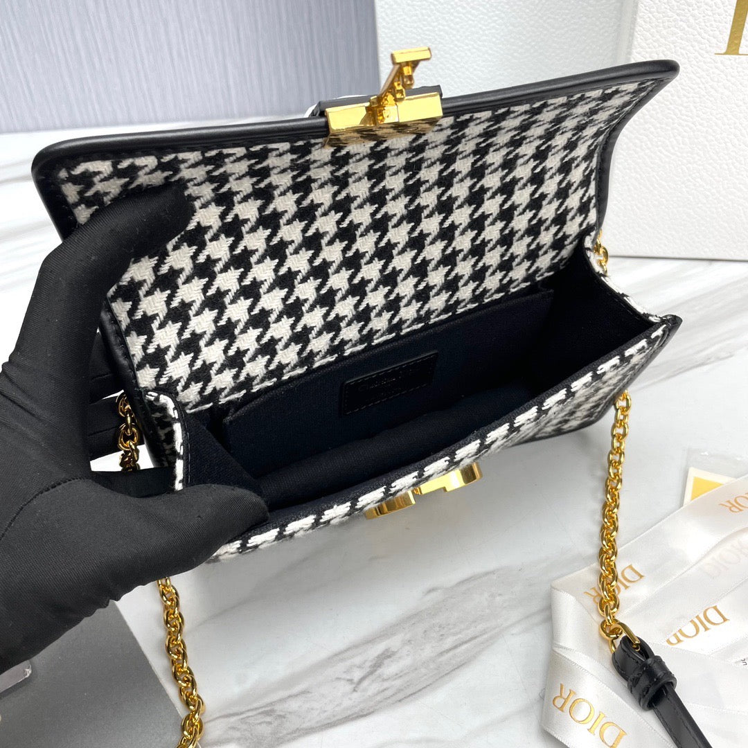 DIO 30 Montaigne (21cm)
