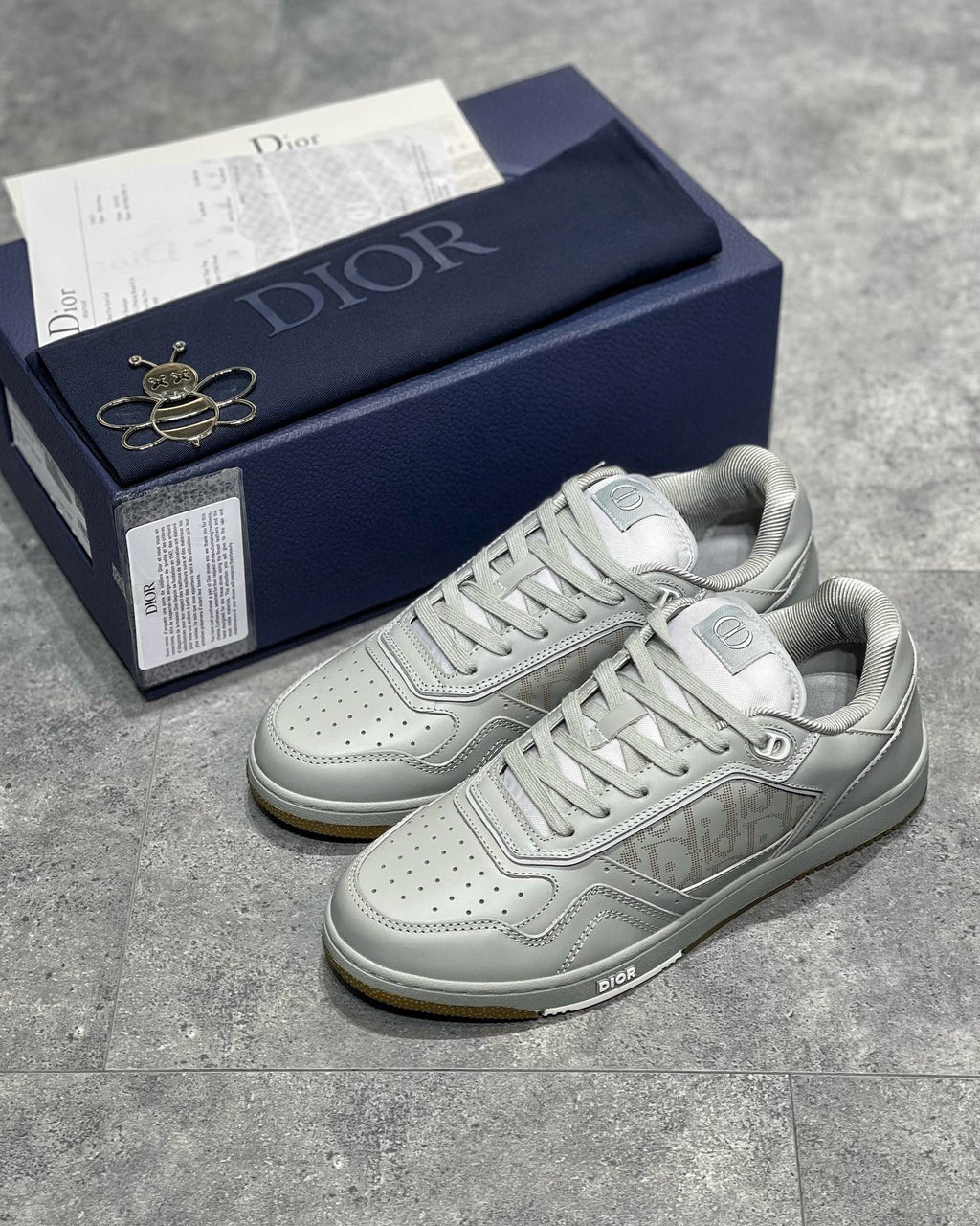DIO Sneakers