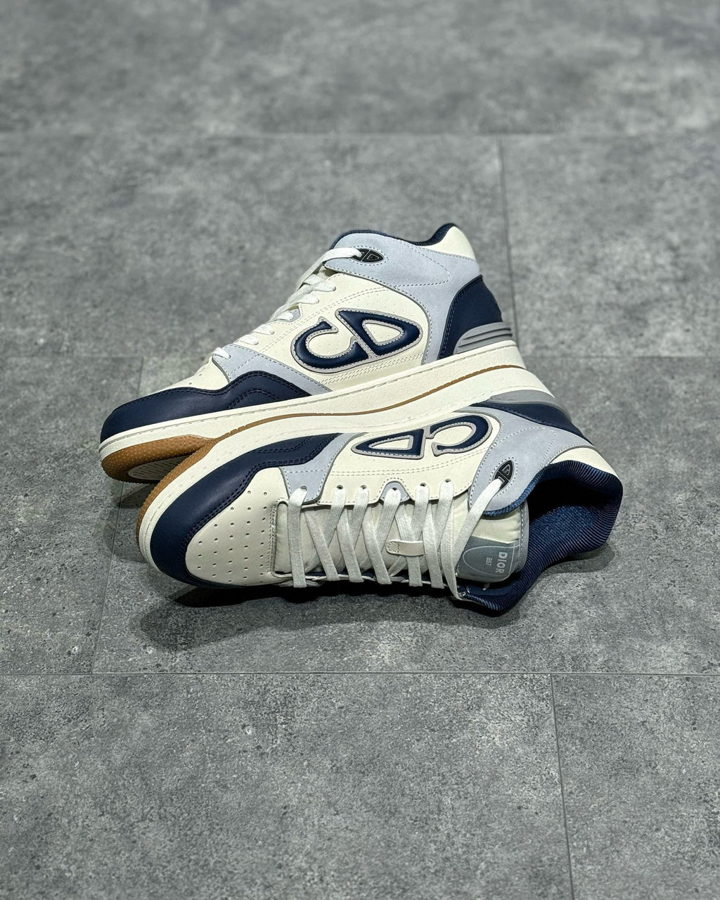 CD SNEAKERS