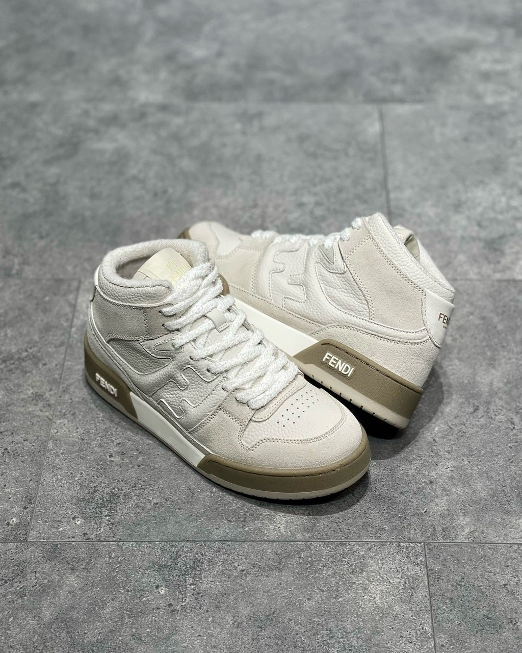 FEN Sneakers
