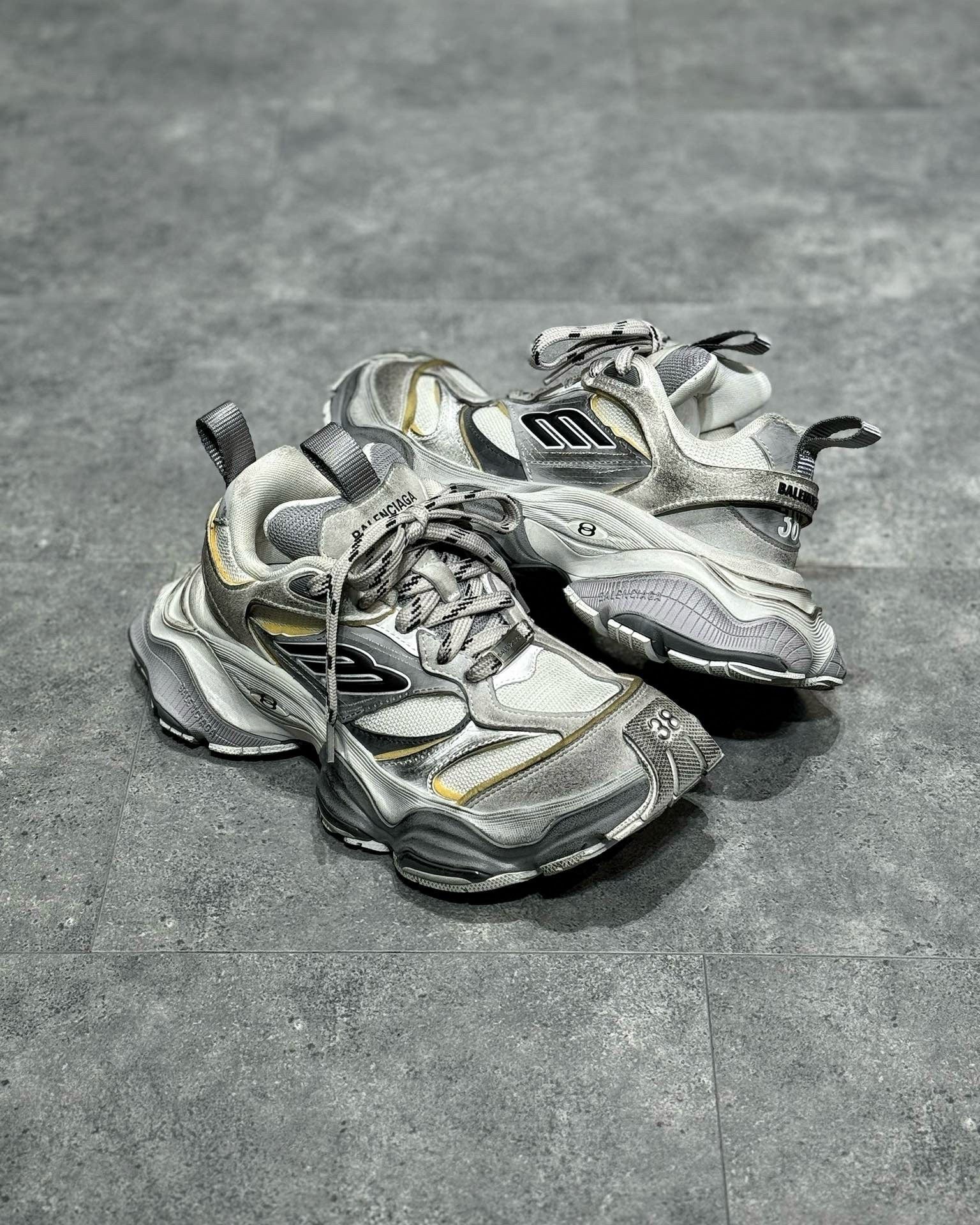 BLCG Sneakers