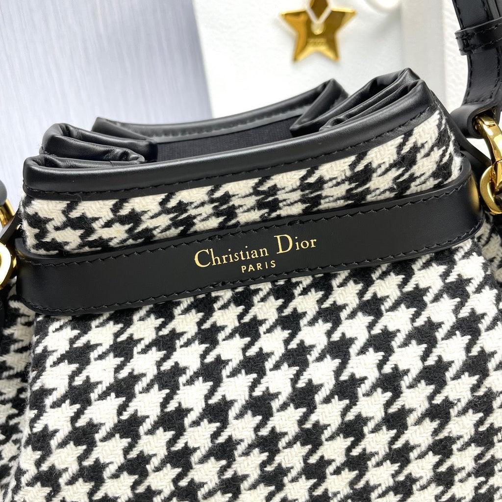 DIO C‚Äôest Handbag (24cm)