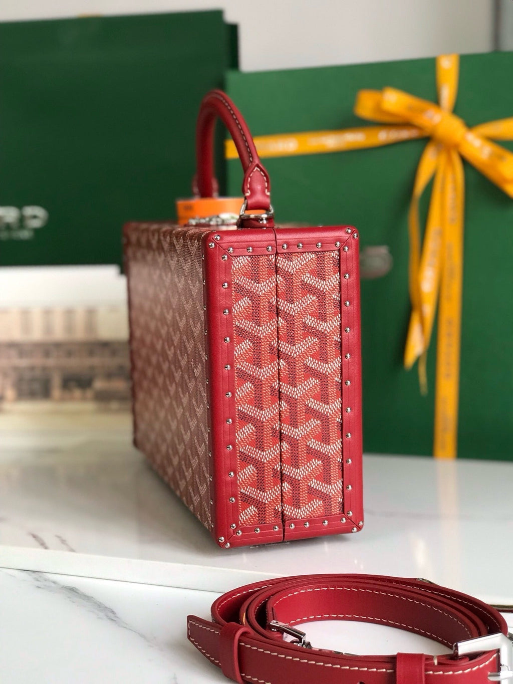 GOY Grand H√¥tel 24.5x7.5x17cm