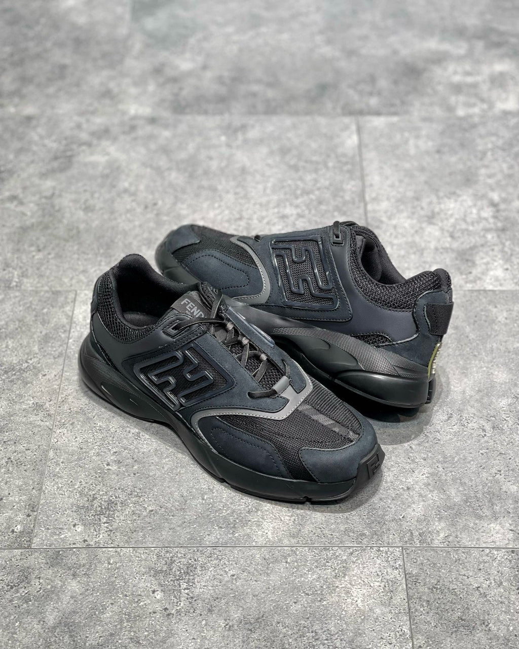 FEN Sneakers