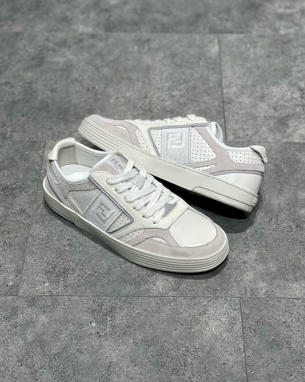 FEN Sneakers