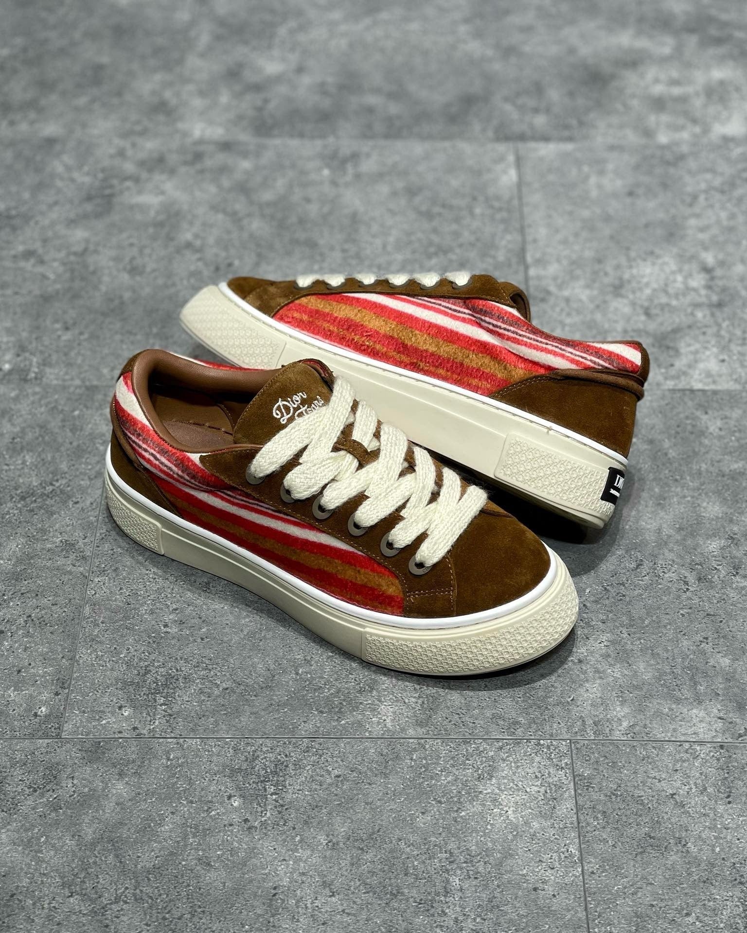 DIO Sneakers