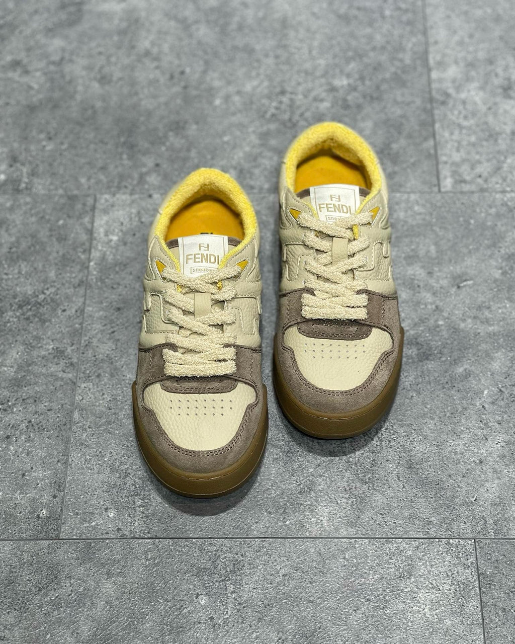 FEN Sneakers