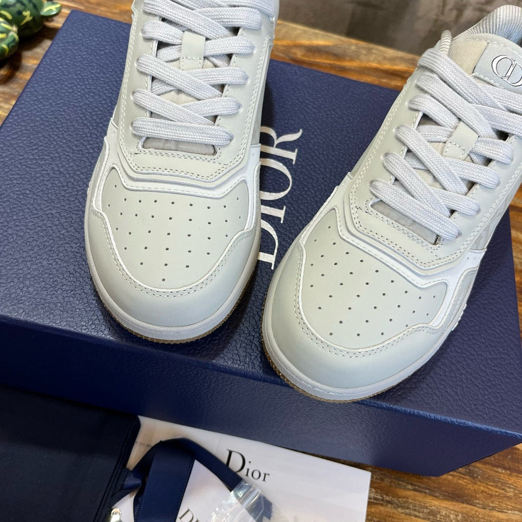 DIO Sneakers