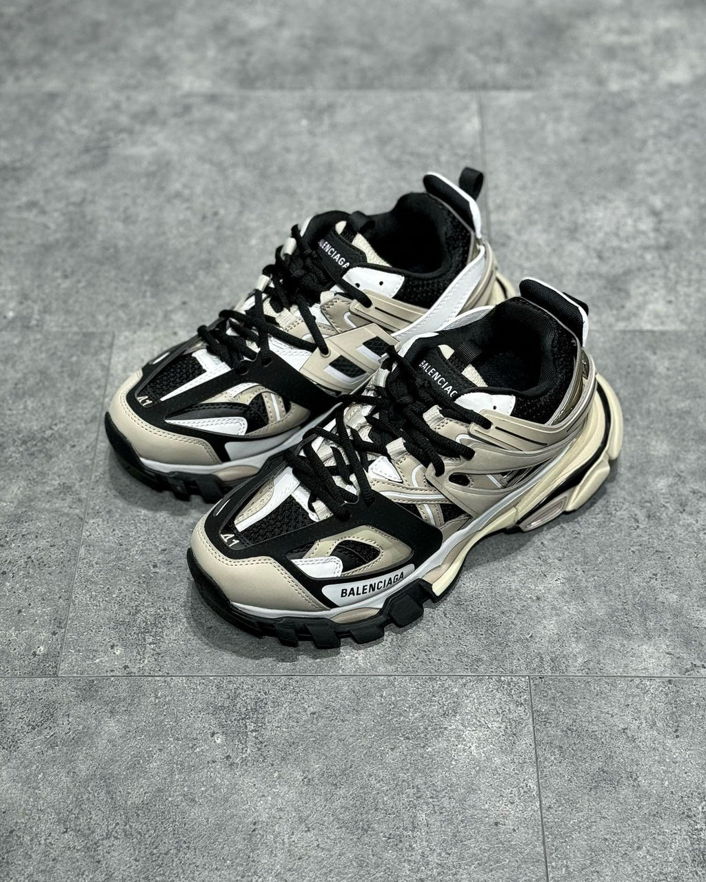 BLCG Sneakers