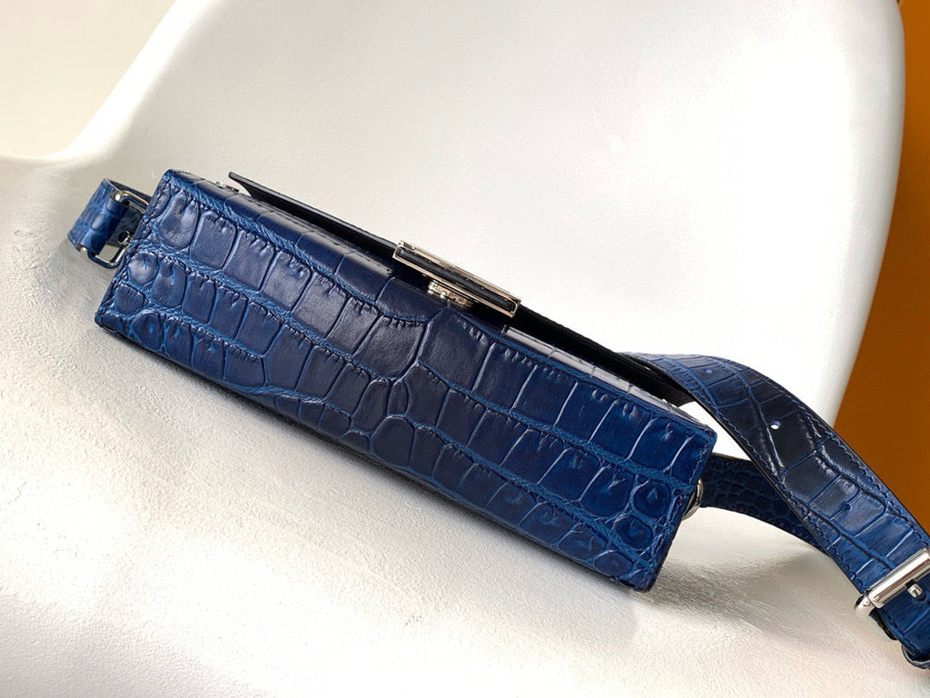 FEN BAGUETTE SOFT TRUNK 21.5*6.5*13