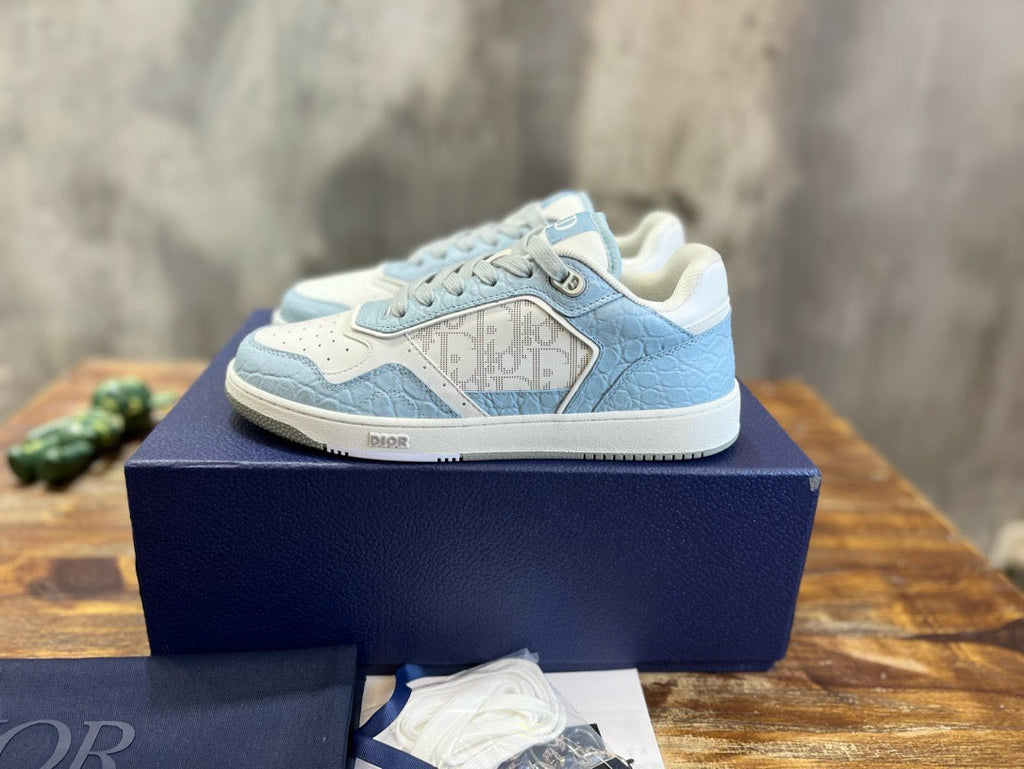DIO Sneakers