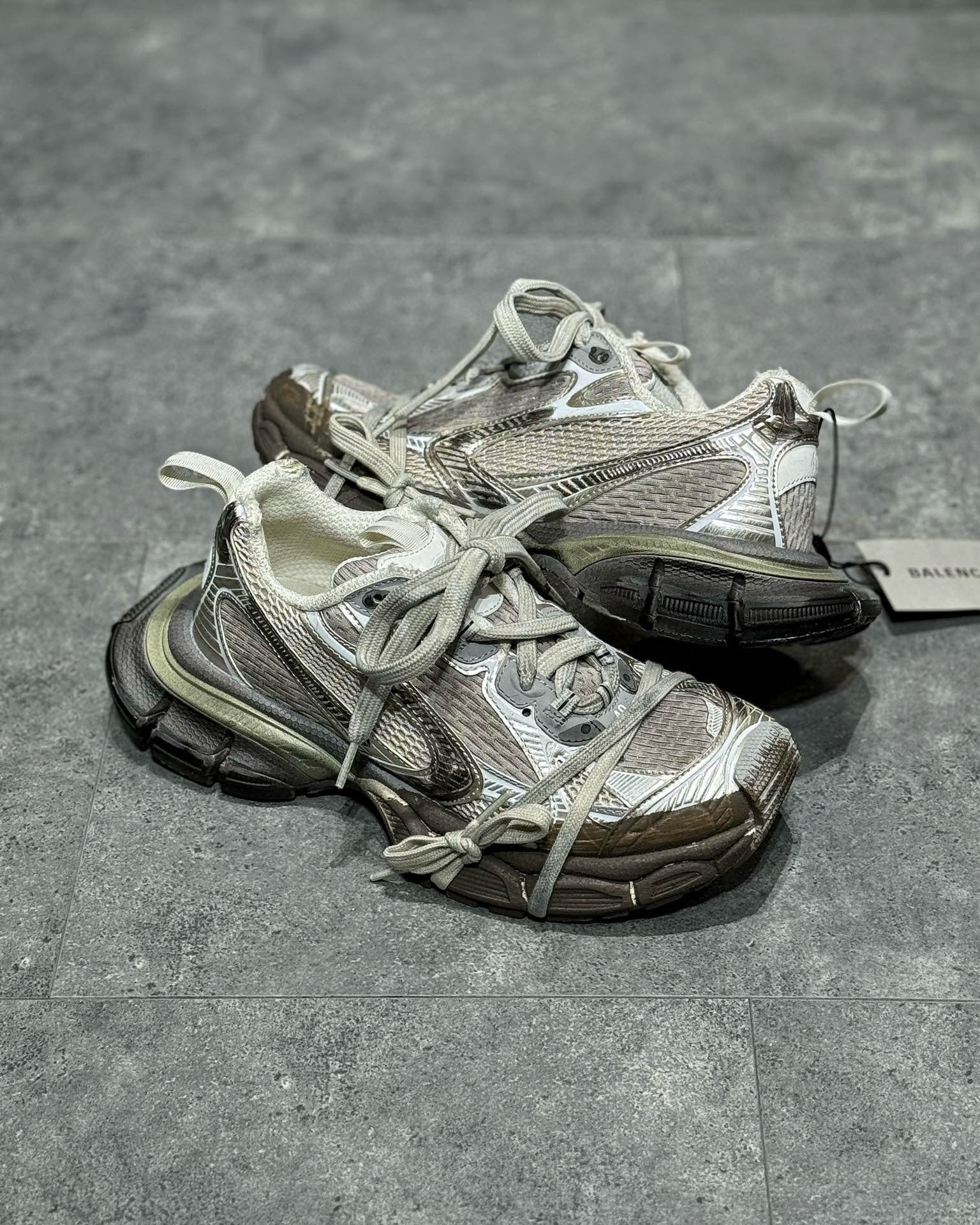 BLCG Sneakers