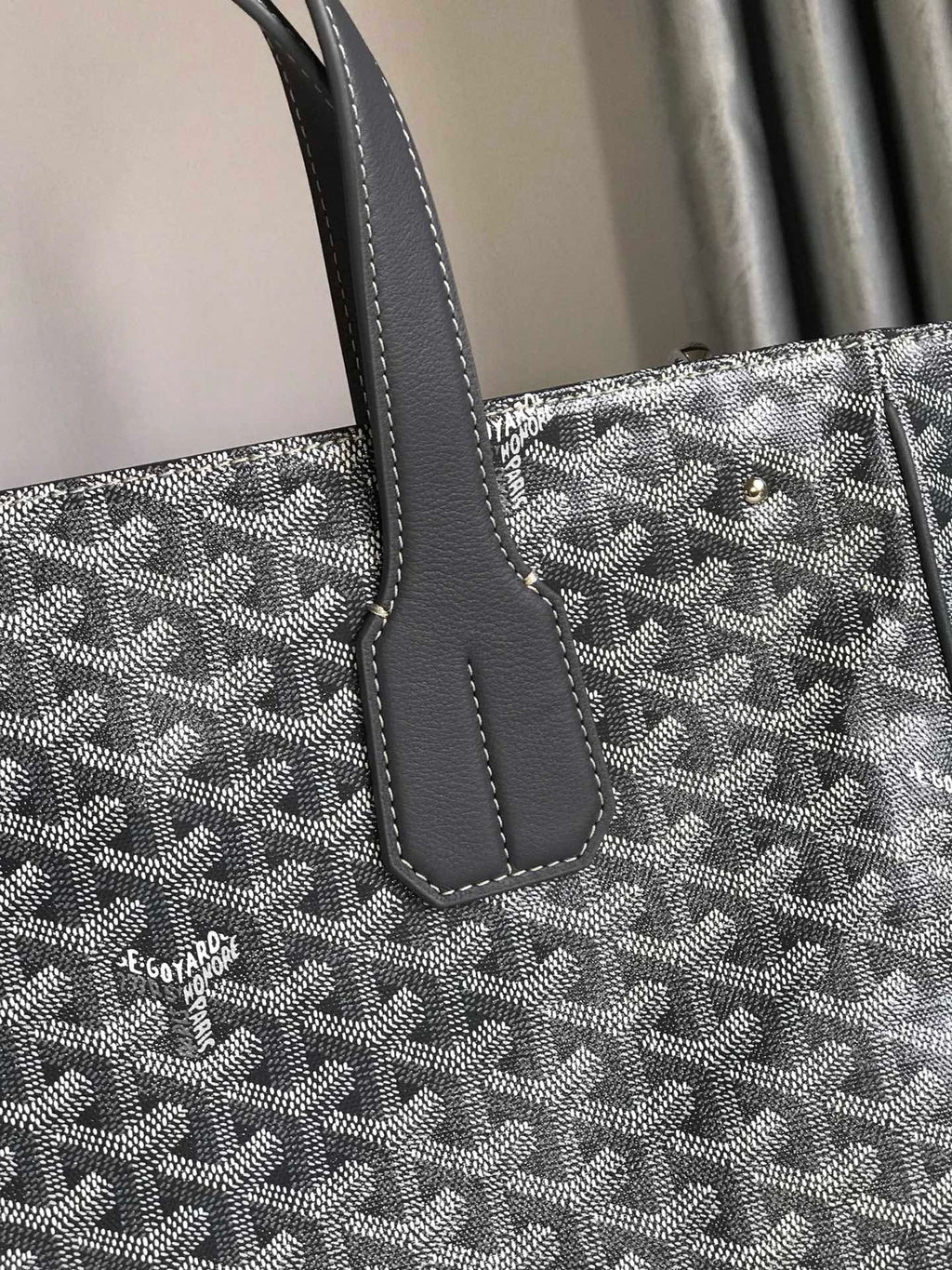 GOY Tote 38x35x11.5cm