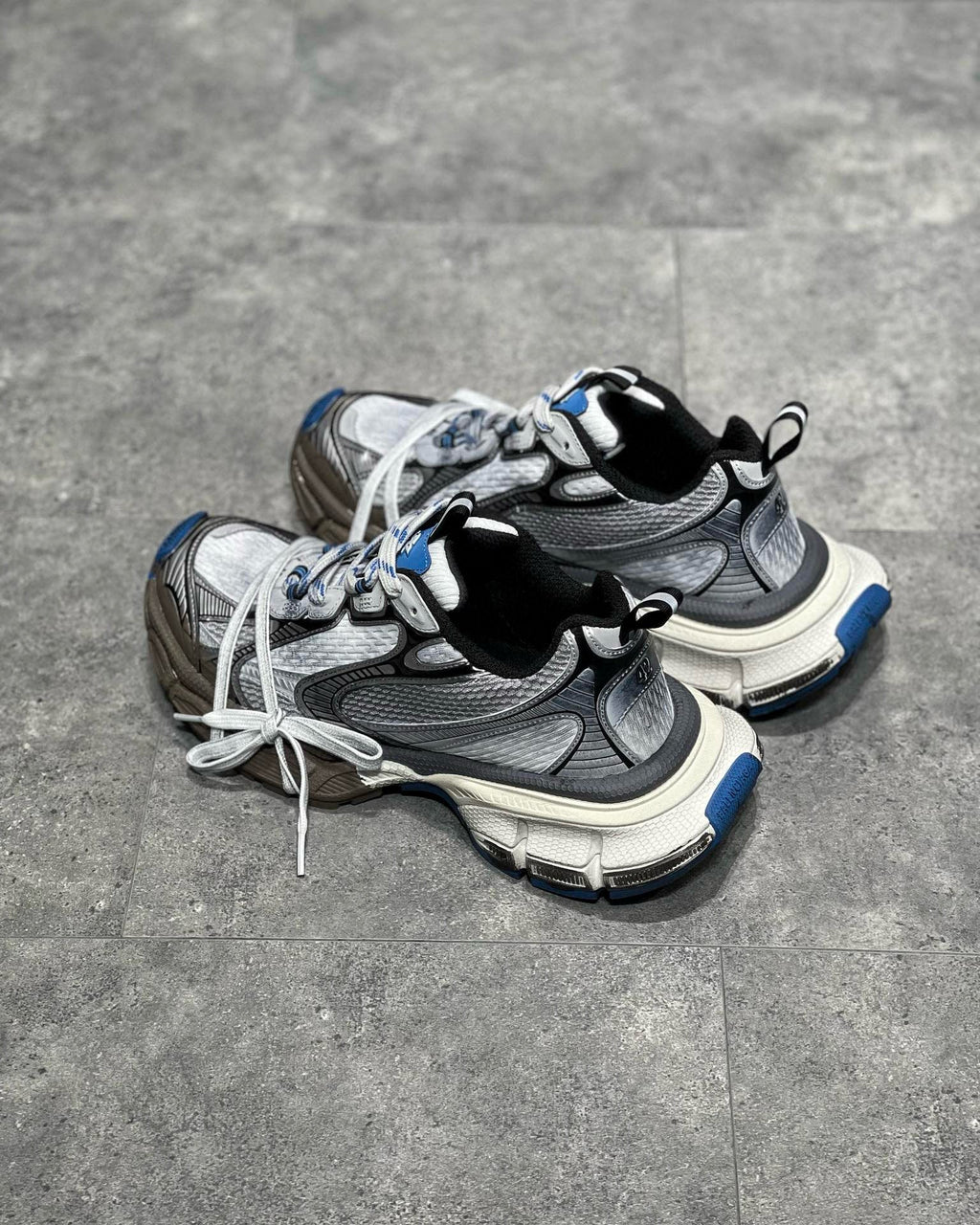 BLCG Sneakers