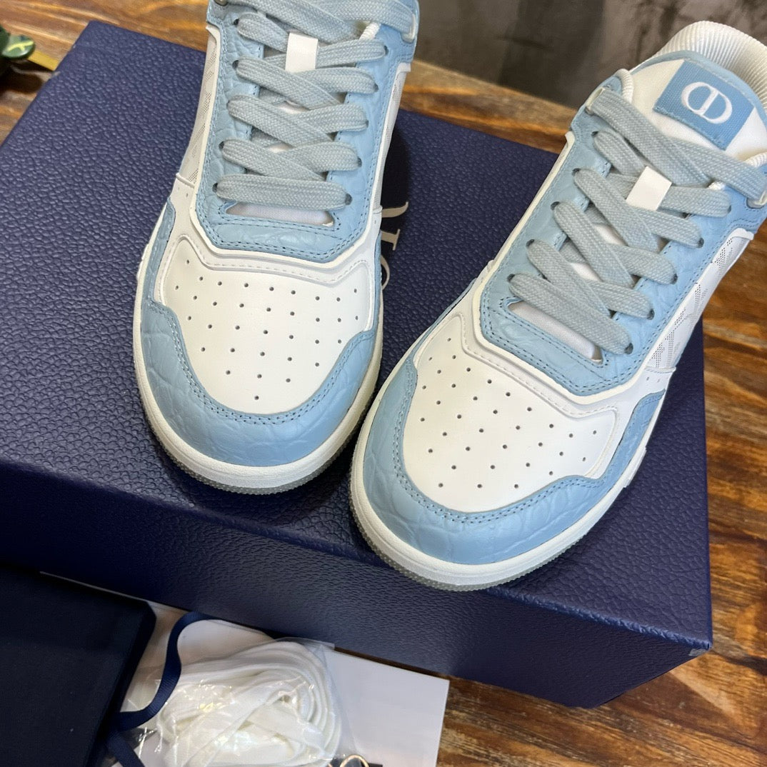 DIO Sneakers