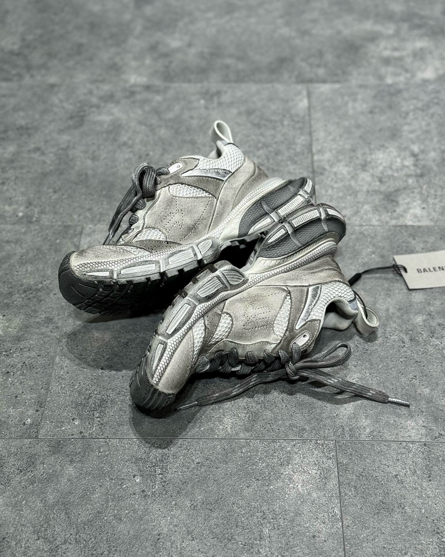 BLCG Sneakers