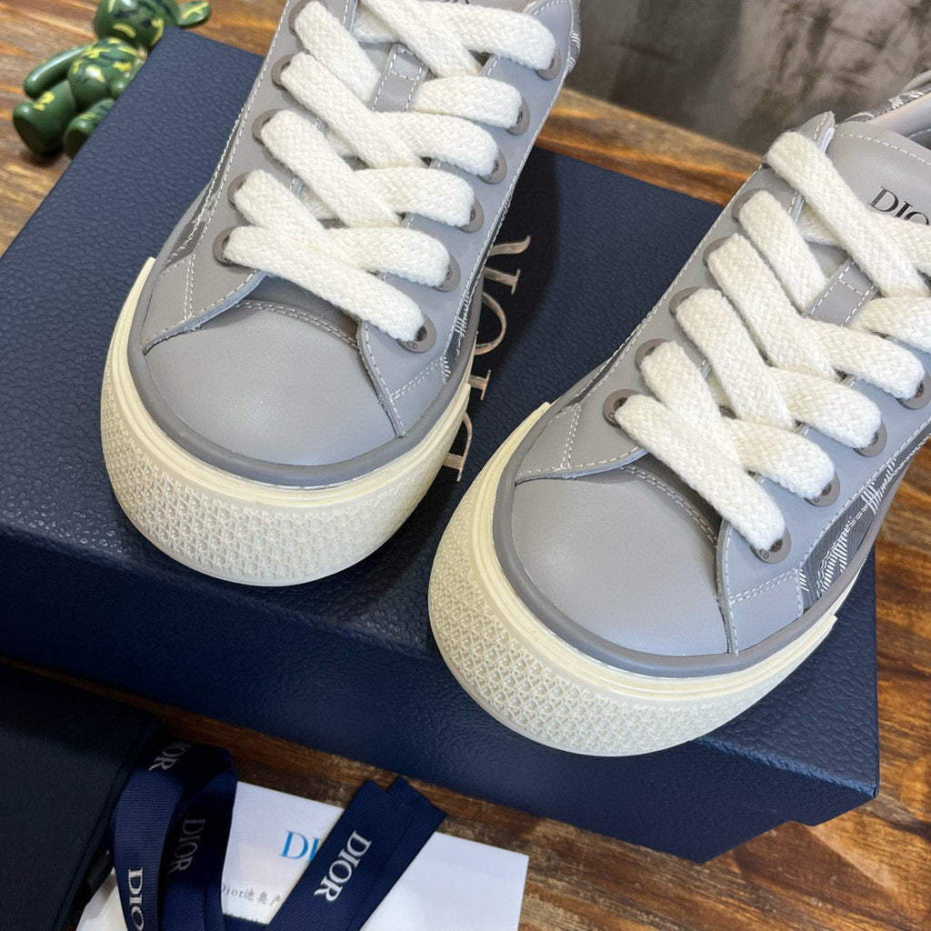 DIO Sneakers