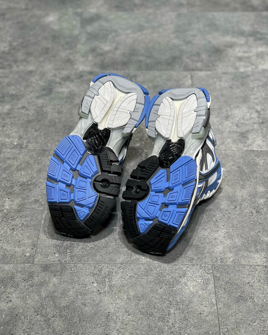 BLCG Sneakers