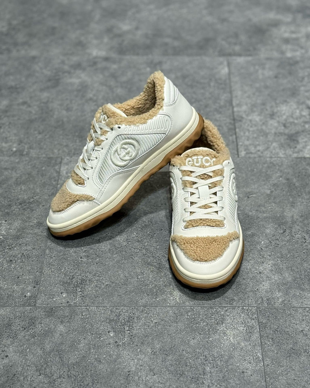 GUC Sneakers