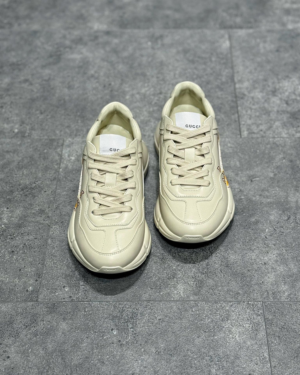 GUC Sneakers