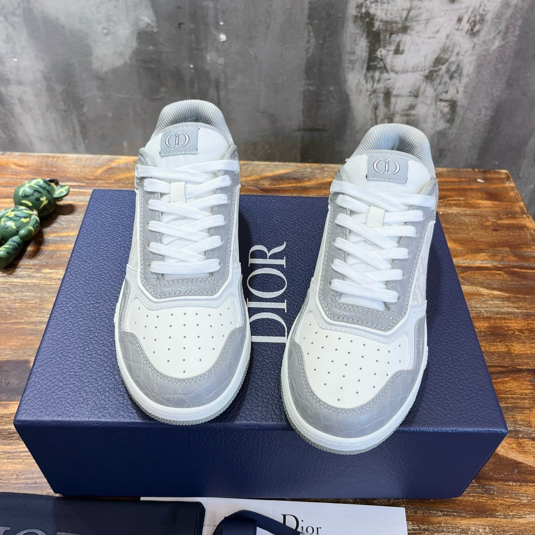 DIO Sneakers
