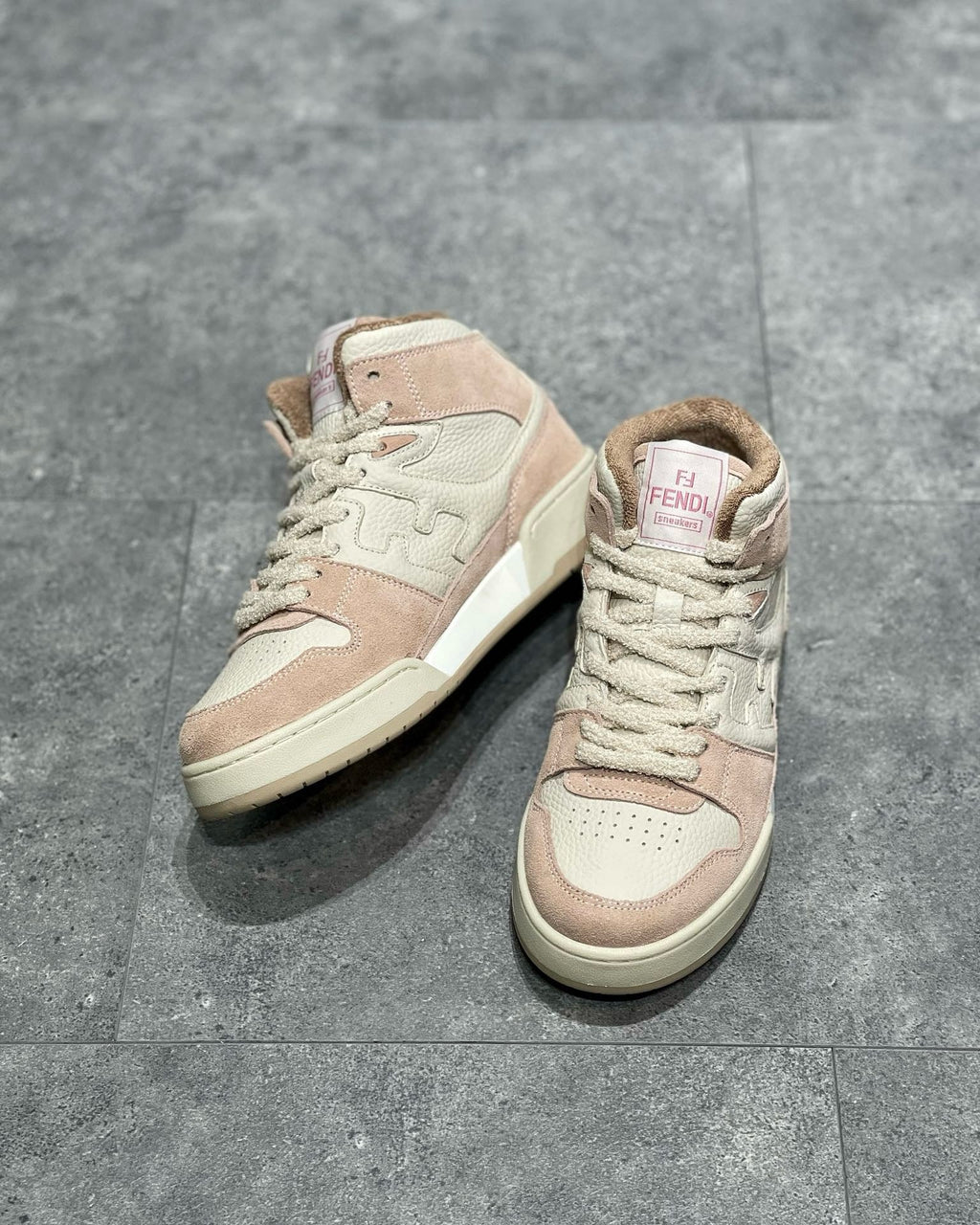 FEN Sneakers