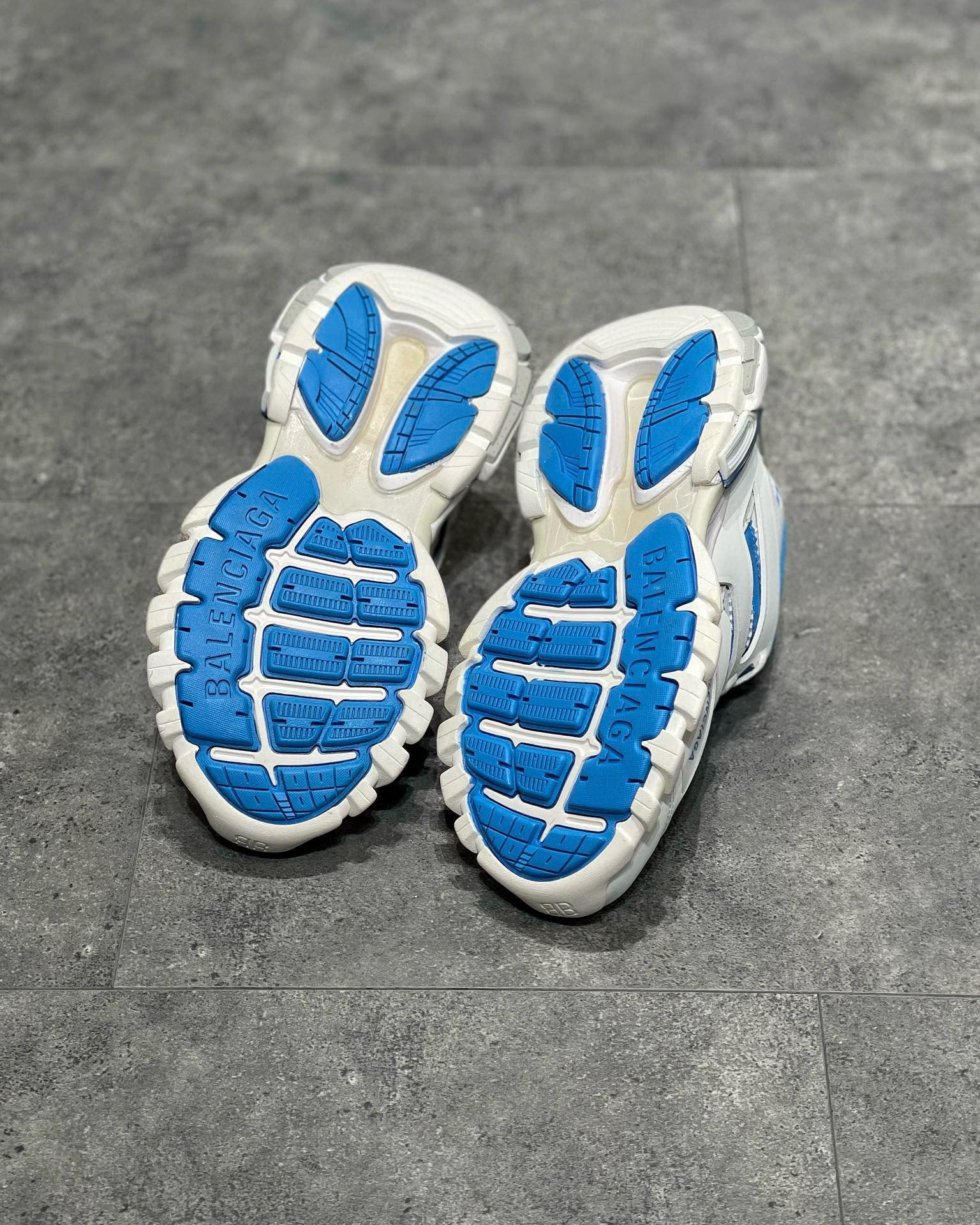 BLCG Sneakers