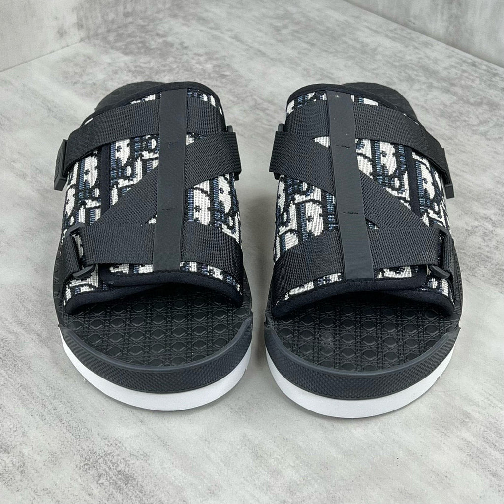 DIO Sandals