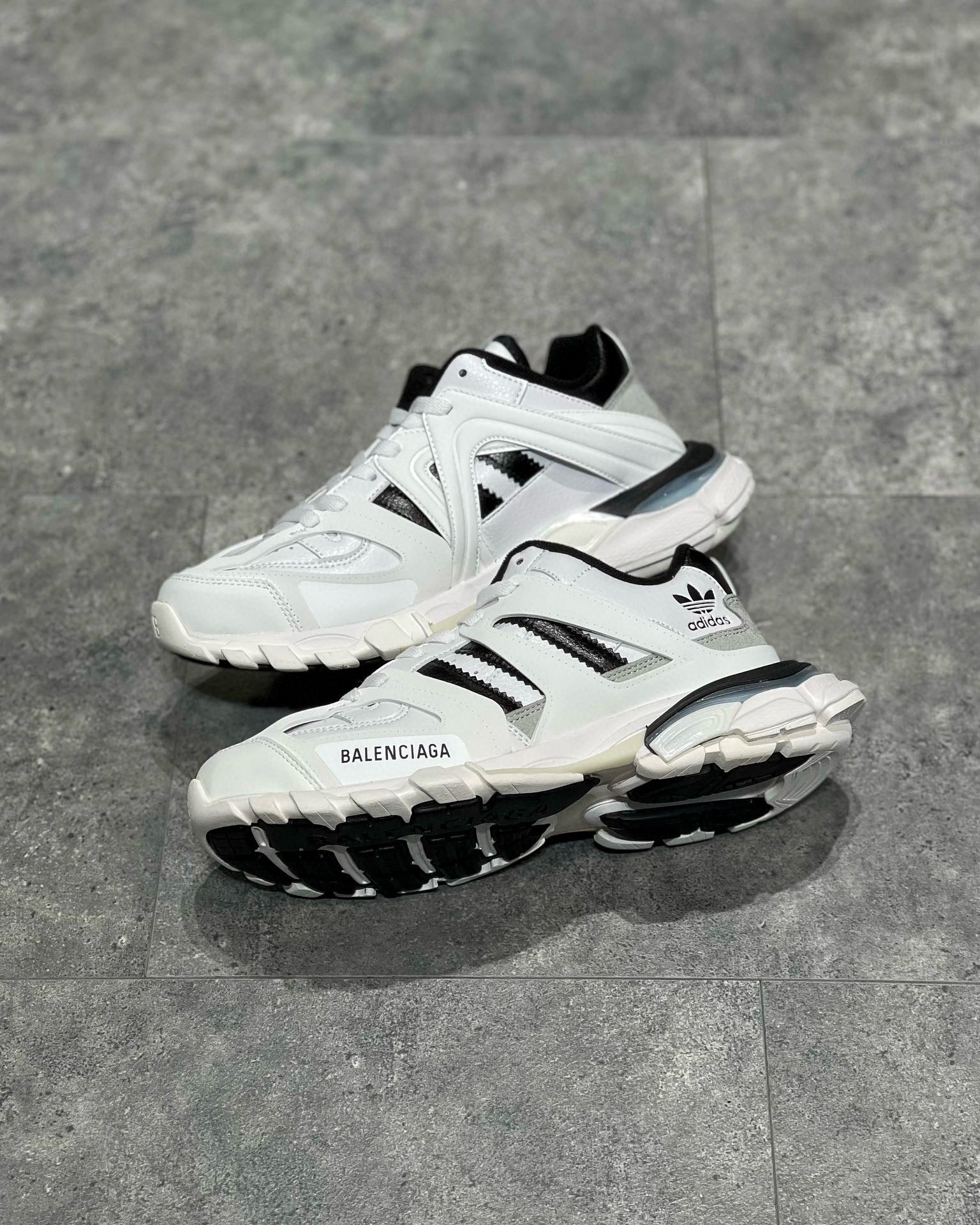 BLCG Sneakers