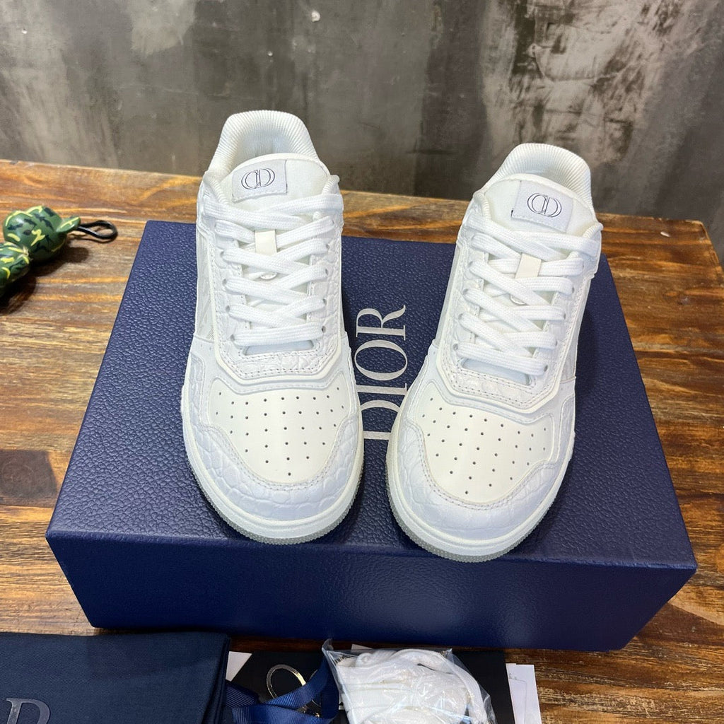 DIO Sneakers