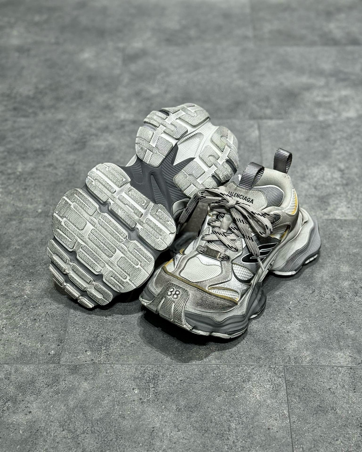 BLCG Sneakers