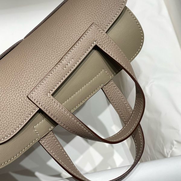 HERM Halzan 25 Bag in Gris Asphalt Clemence Leather