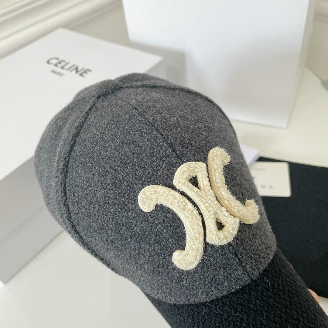 Caps