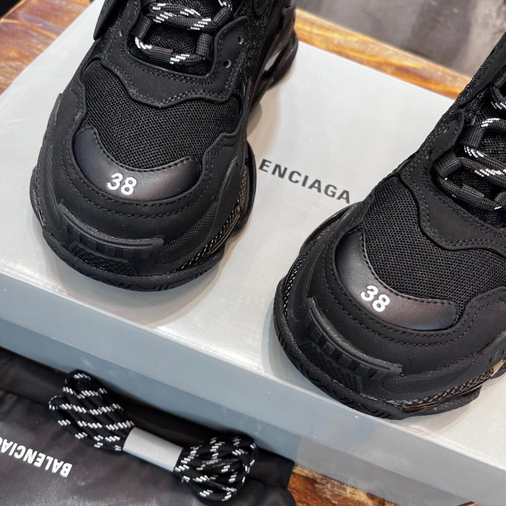 BLCG Sneakers