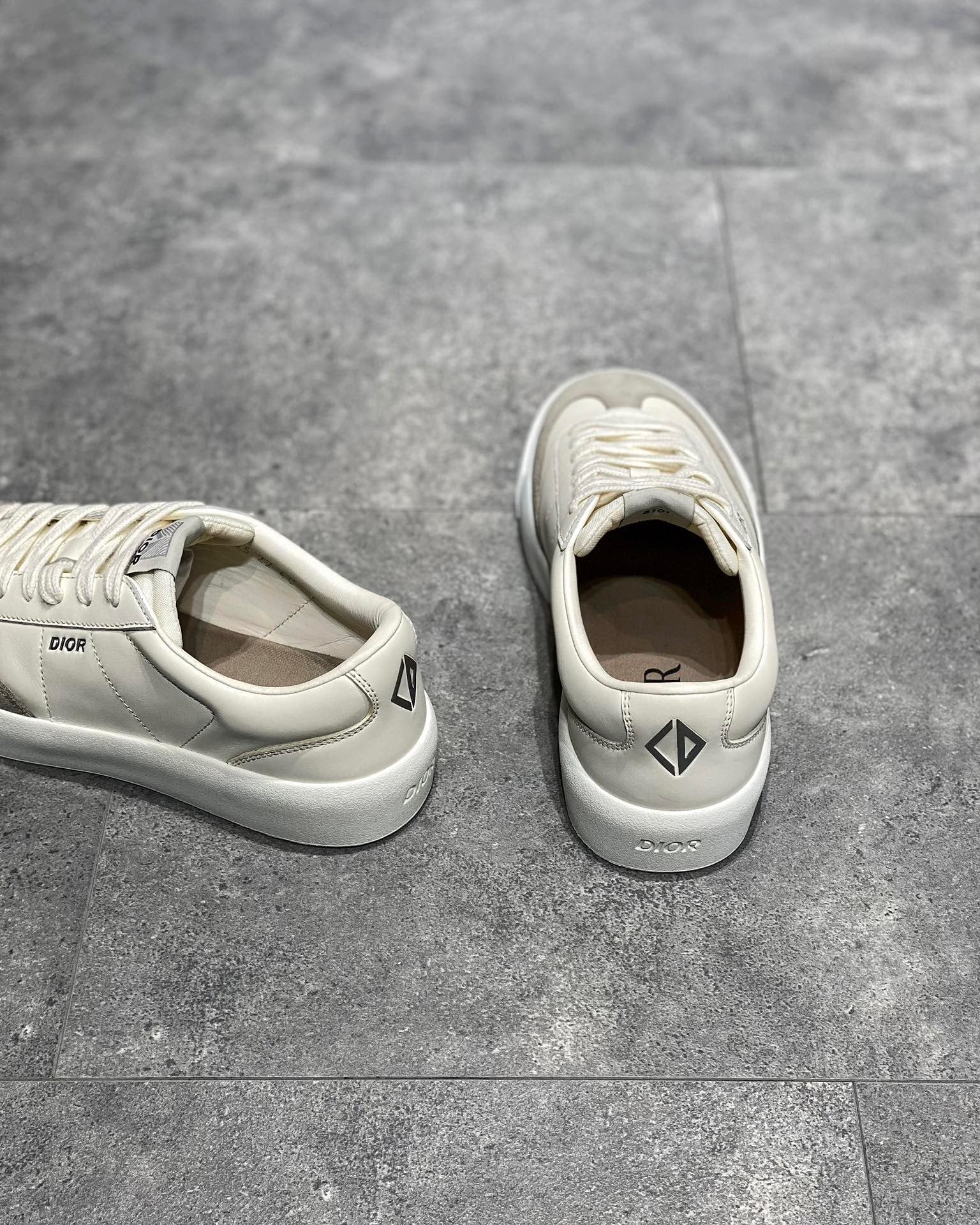 DIO Sneakers
