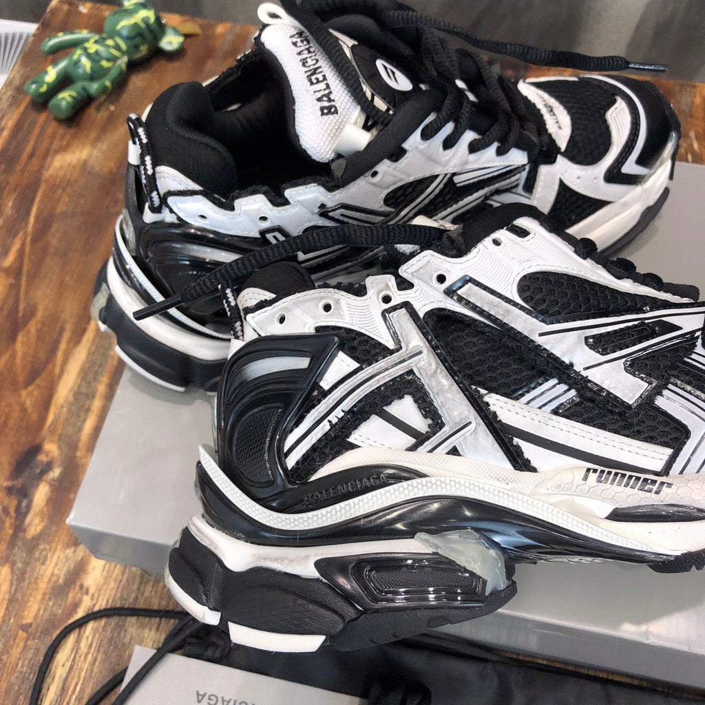 BLCG Sneakers