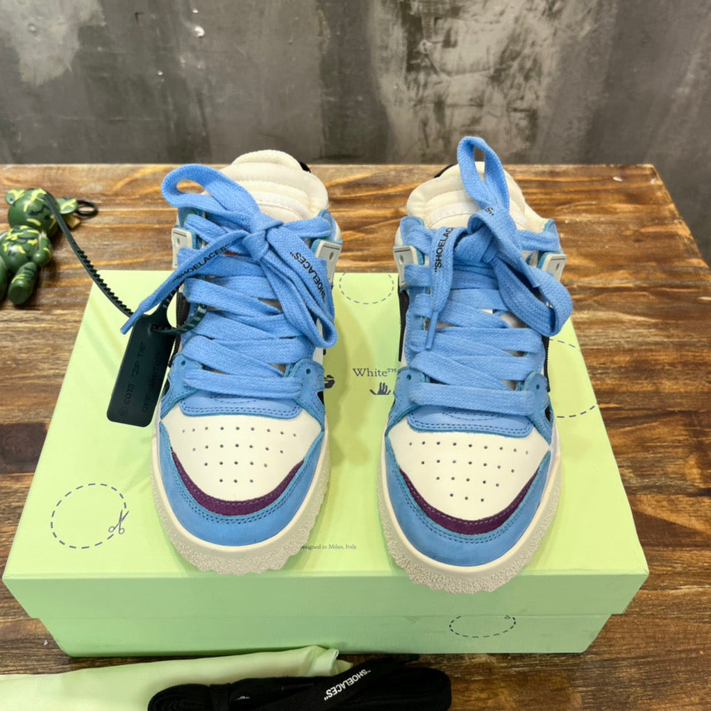 Off-White Sneakers
